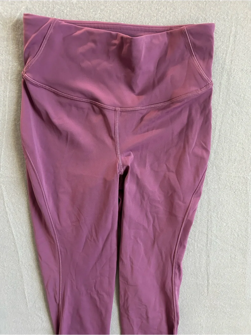 Lululemon Base Pace High Rise Tight in Plum Womens Size 4 w/ 28'' inseam